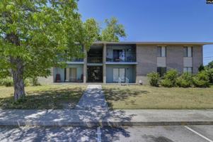 featured image of 329 W Main St