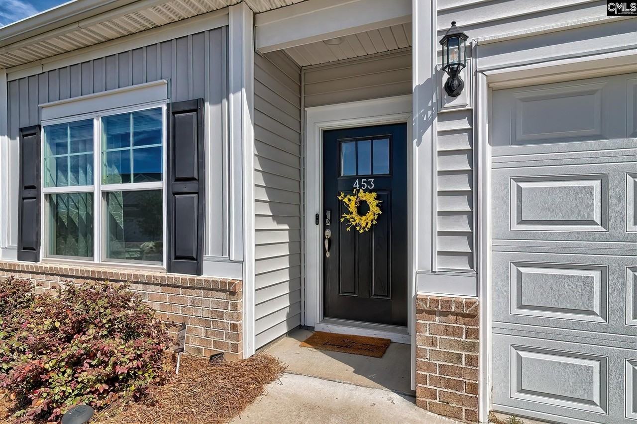 453 Durwin Way - Photo 4 of 30