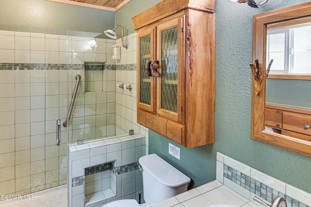 1467 Kathleen Dr - Photo 6 of 11