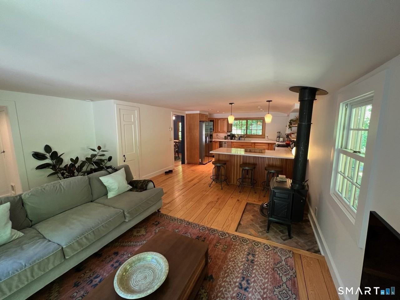 41 Frenchmans Rd - Photo 4 of 12