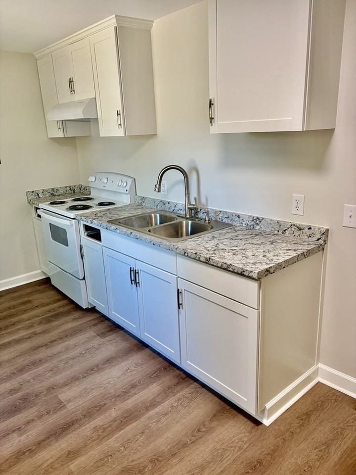 517 Madison Ave - Photo 3 of 4