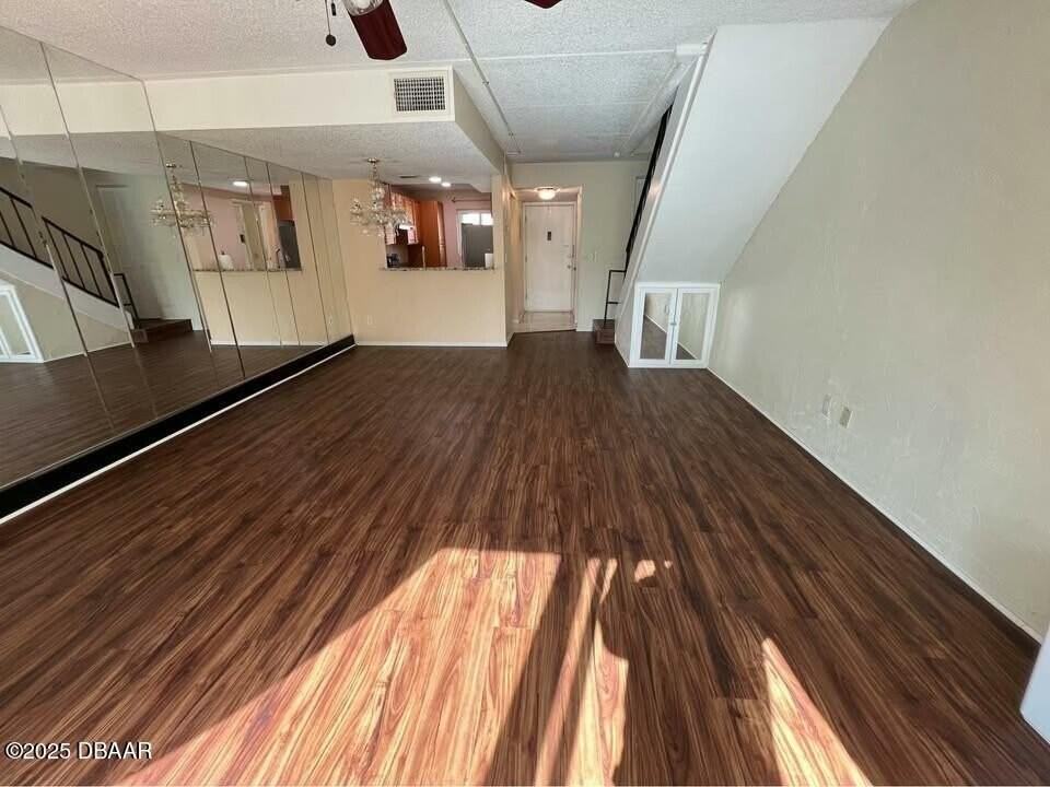 144 S Halifax Ave #8 - Photo 7 of 17