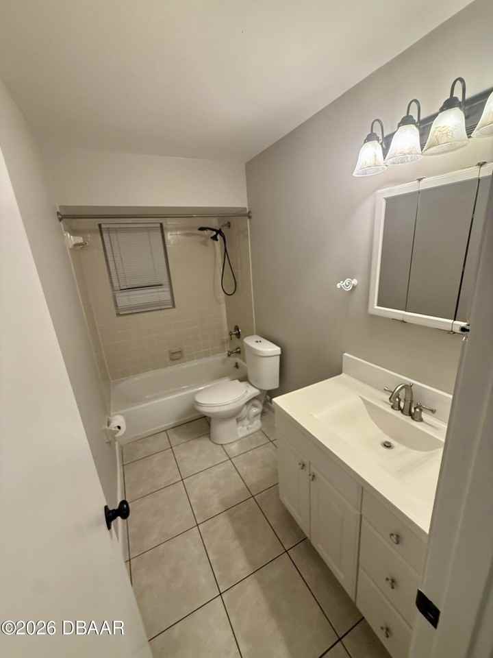 139 Highland Ave - Photo 5 of 9