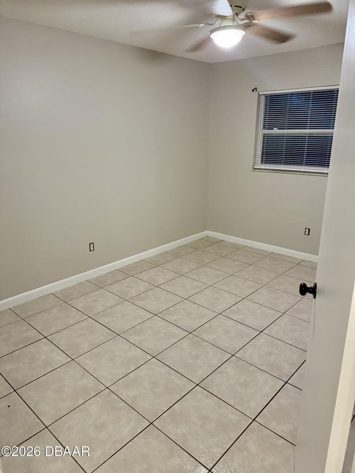 139 Highland Ave - Photo 6 of 9