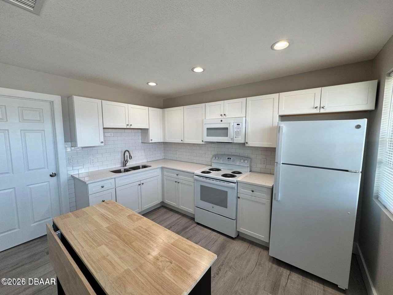 127 Moore Ave #2 - Photo 3 of 22