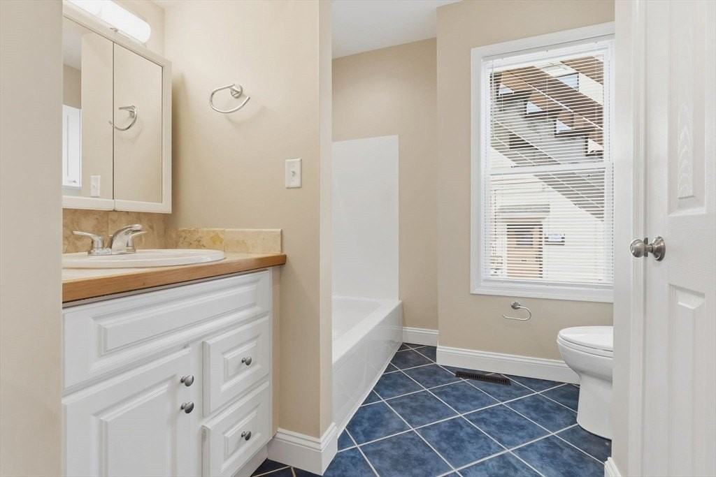 142 Elliott 1 - Photo 7 of 21