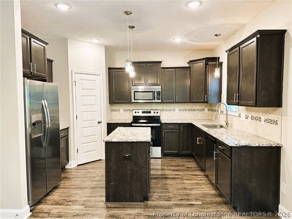 1890 Frankie Ave - Photo 5 of 21