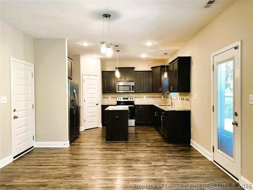 1890 Frankie Ave - Photo 6 of 21