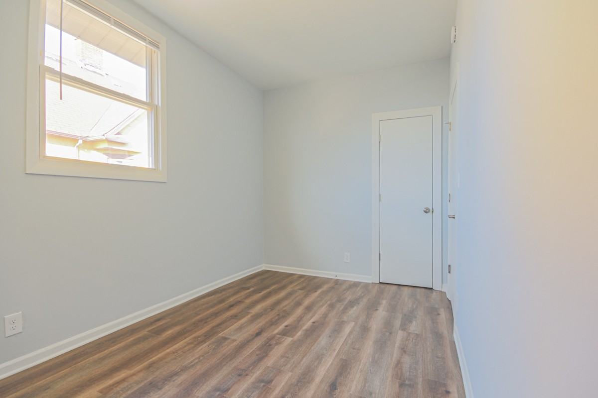 7432 S Maryland Ave #1 - Photo 5 of 7