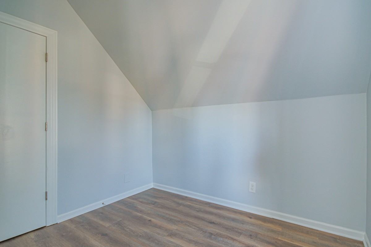 7432 S Maryland Ave #1 - Photo 6 of 7