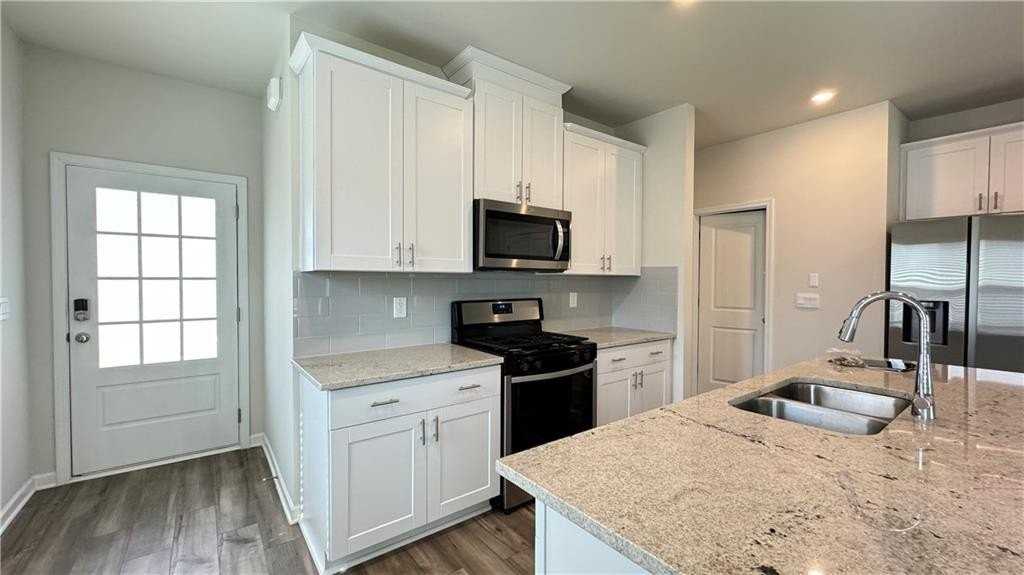 151 Cedar Ln - Photo 4 of 44