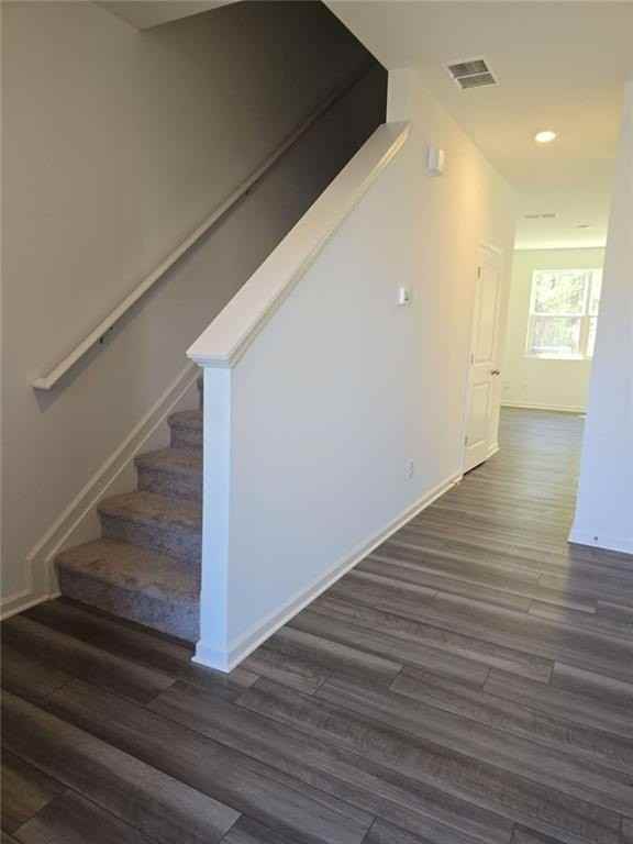 3560 Eagle Ct Sw - Photo 3 of 40