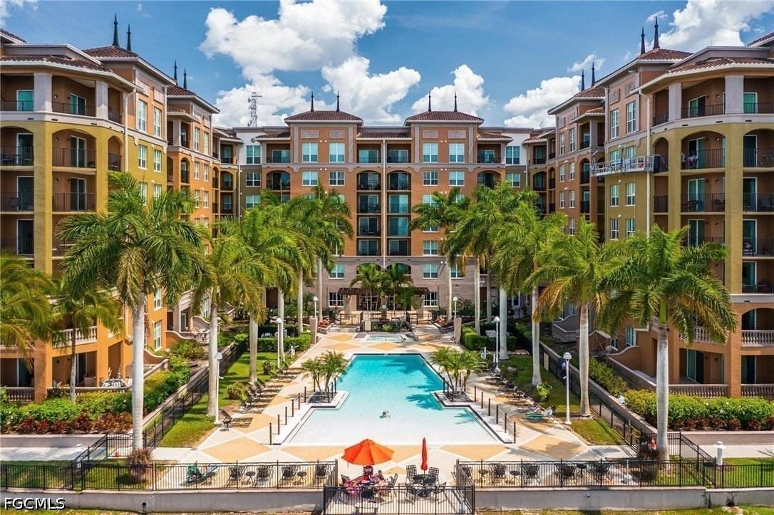 2825 Palm Beach Blvd #214