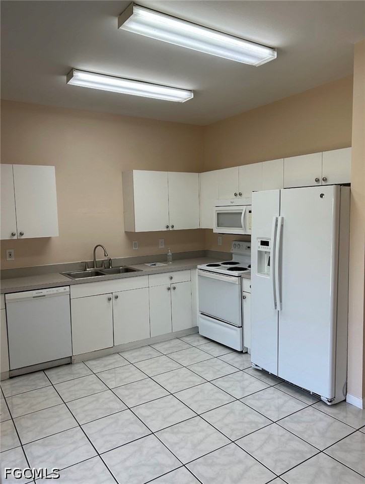 4346 Sw 7th Pl - Photo 4 of 9