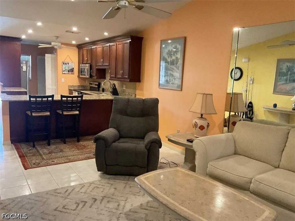 4919 Victoria Dr #4 - Photo 6 of 17