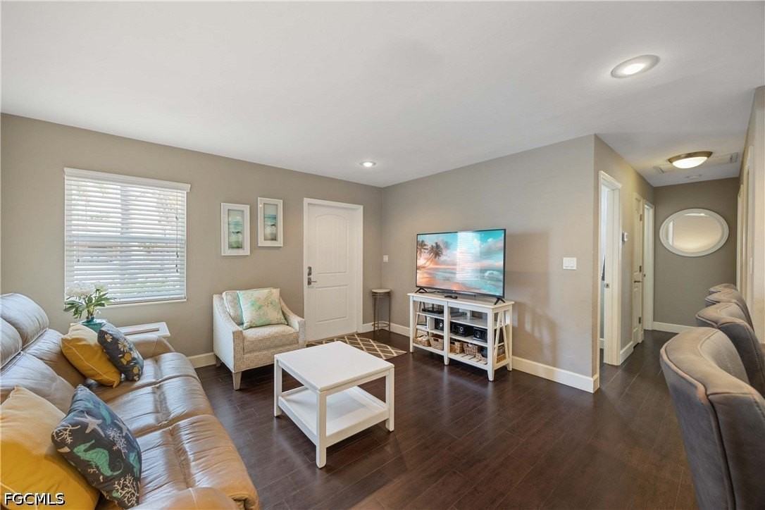 856 104th Ave N - Photo 6 of 35