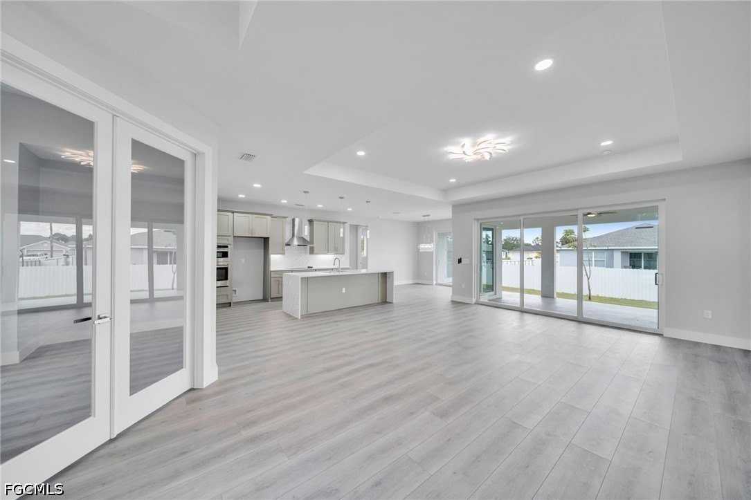 3315 Andalusia Blvd - Photo 4 of 17