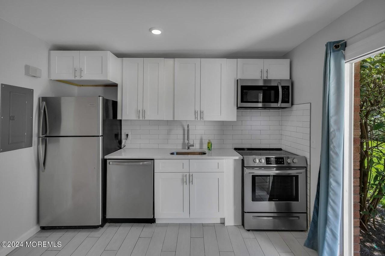 96 East Ave #85 - Photo 3 of 18