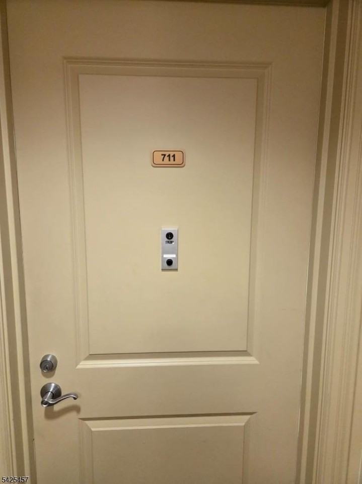 48 S Park St #711 - Photo 5 of 30