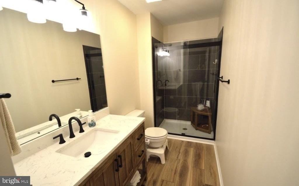 138 Creekside Ct - Photo 7 of 10