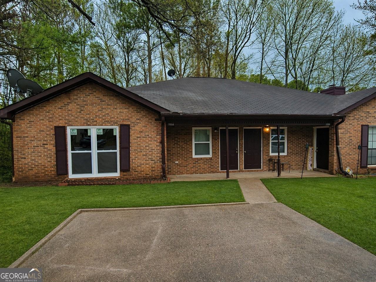 1086 Summer Brook Rd
