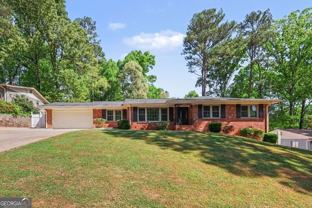 3582 Cloudland Dr - Photo 1 of 1