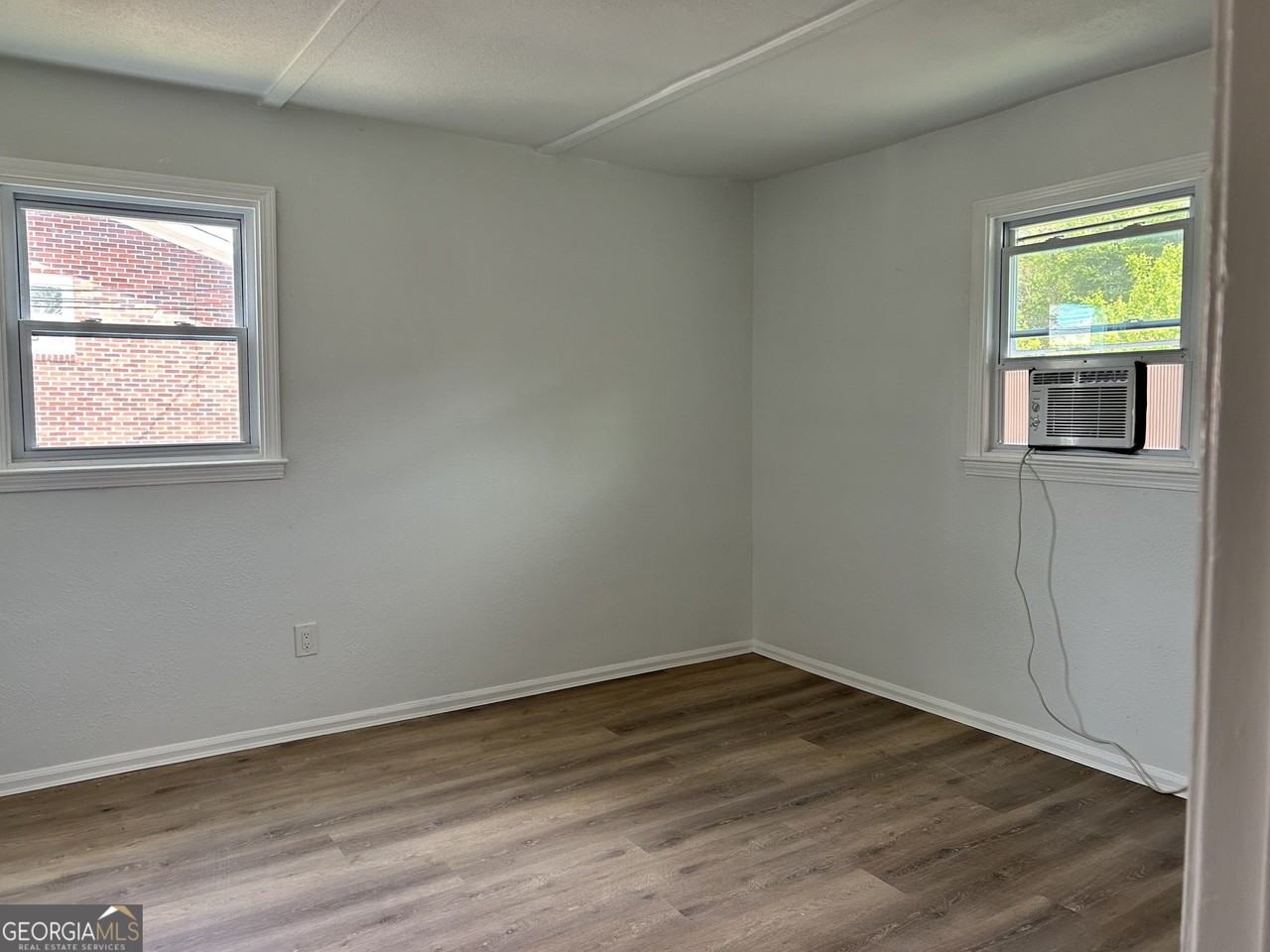 610 N College Dr #8 - Photo 6 of 8