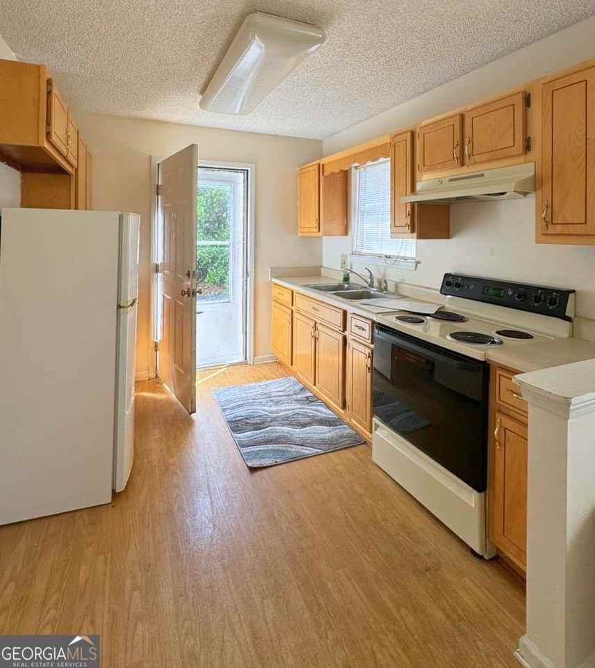 110 Lake Crest Dr - Photo 4 of 10