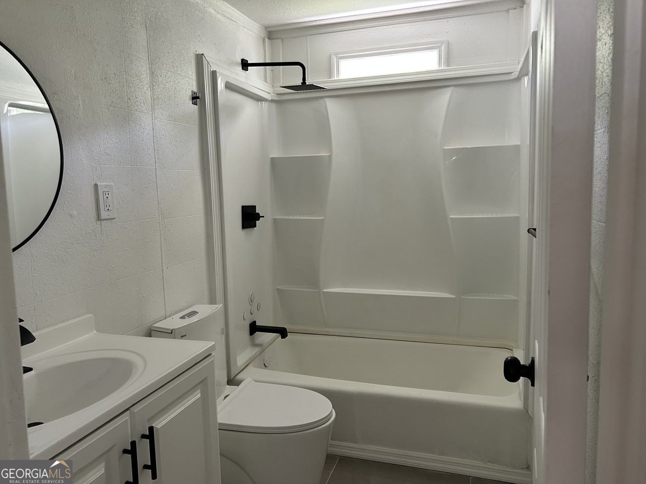 610 N College Dr #5 - Photo 6 of 7