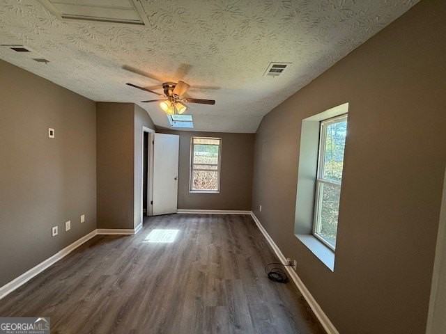1066 Old Powder Springs Rd Sw - Photo 3 of 7