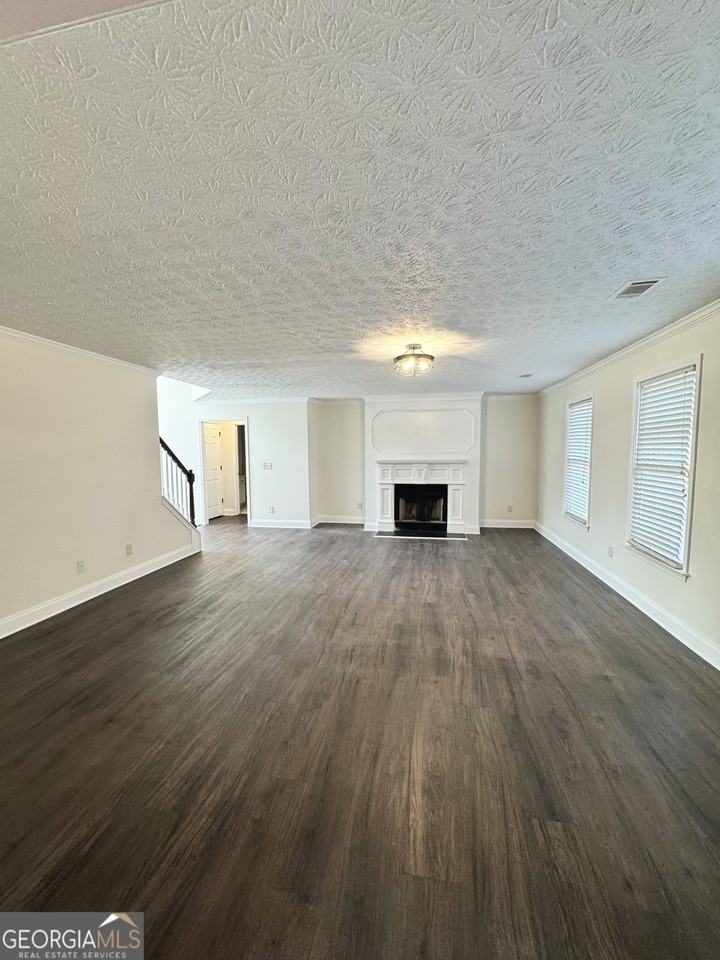 6284 Southland Rdg - Photo 7 of 25