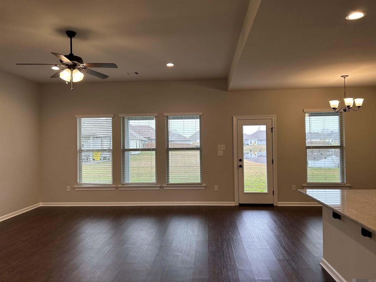 24280 Cliftmere Ave - Photo 2 of 19