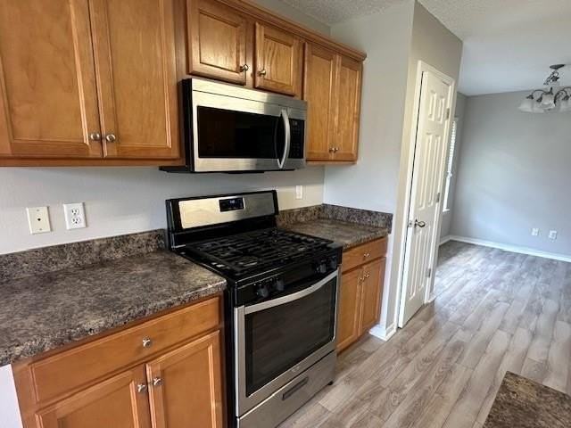 2719 Rosebud Dr - Photo 5 of 19