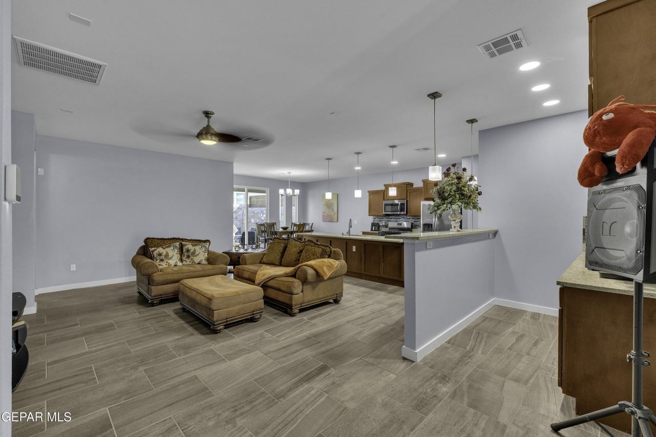 12631 Mark Twain Ave - Photo 2 of 50