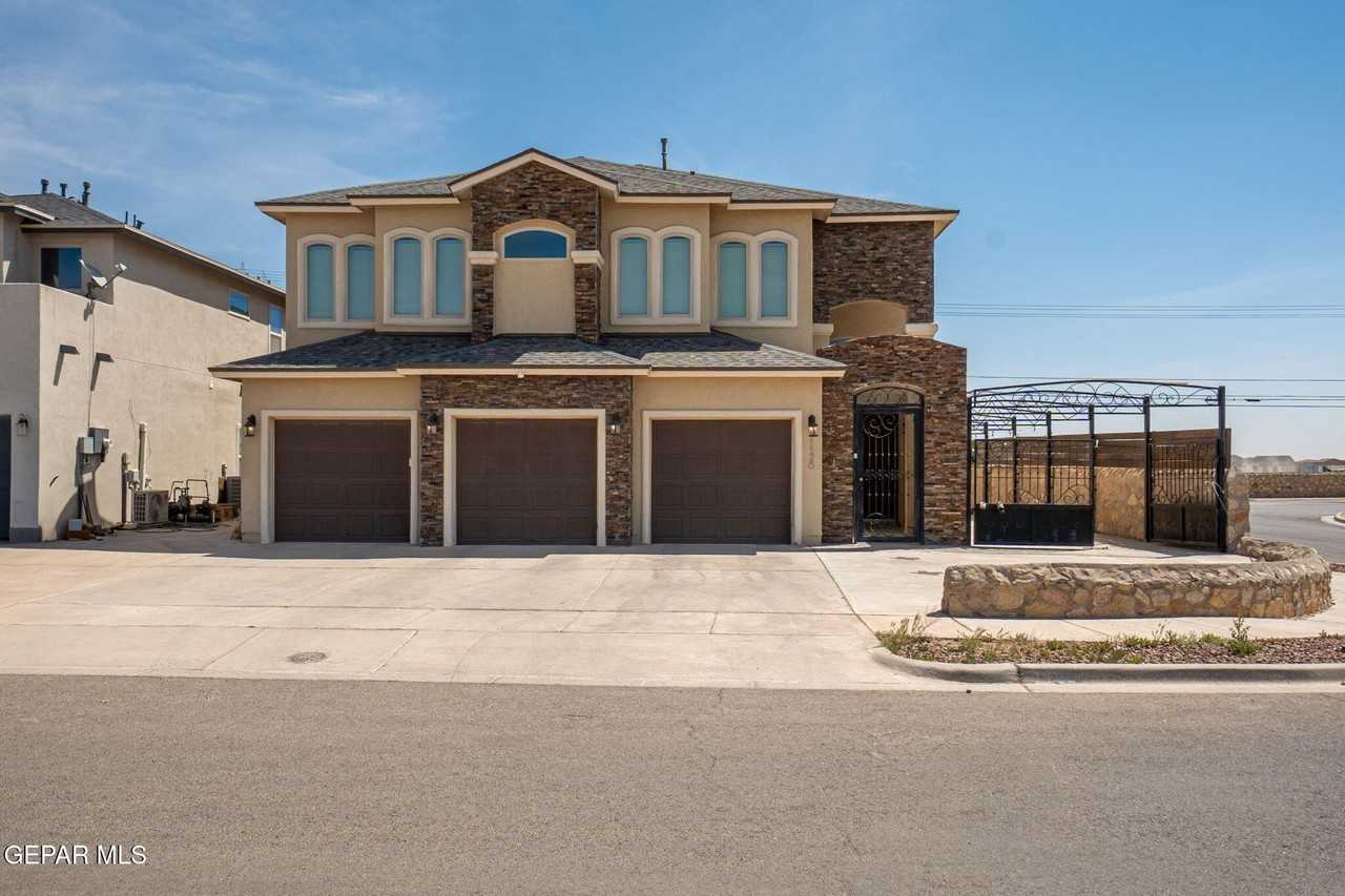 1126 Ismael Robels Way - Photo 2 of 19