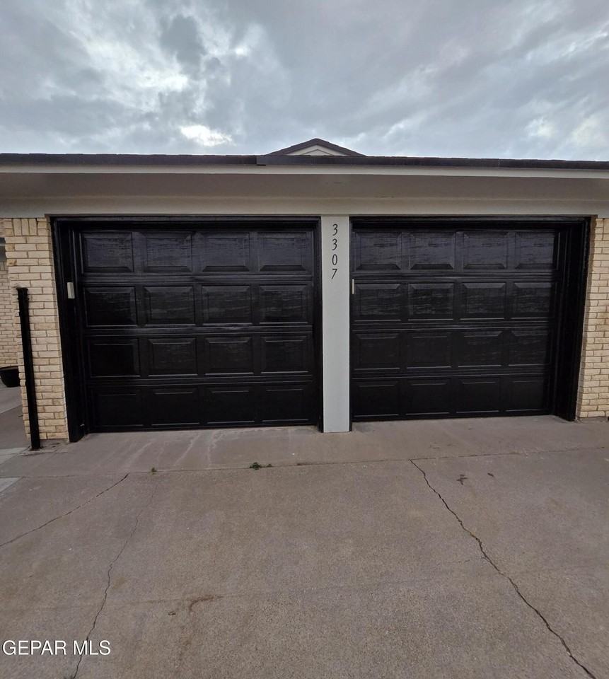 3307 Donegal Rd - Photo 3 of 28