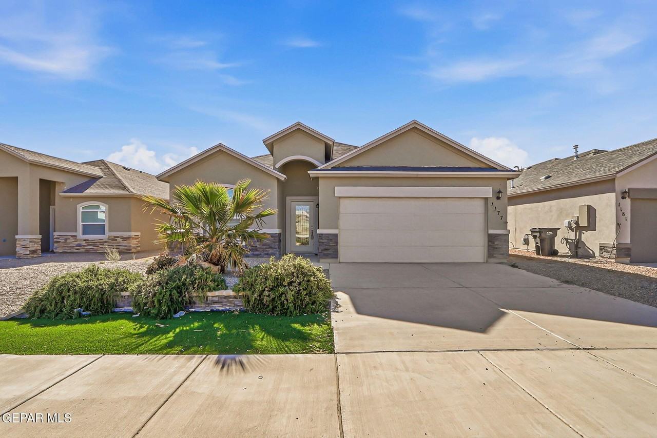 1177 Night Sky St - Photo 3 of 41