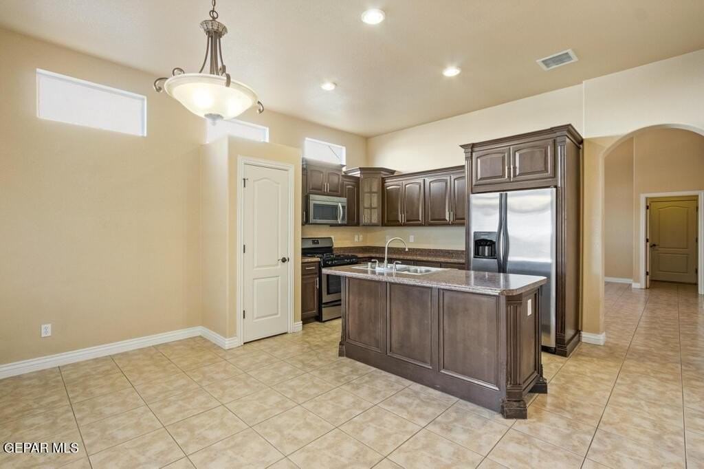 11605 Saint Thomas Way - Photo 4 of 21