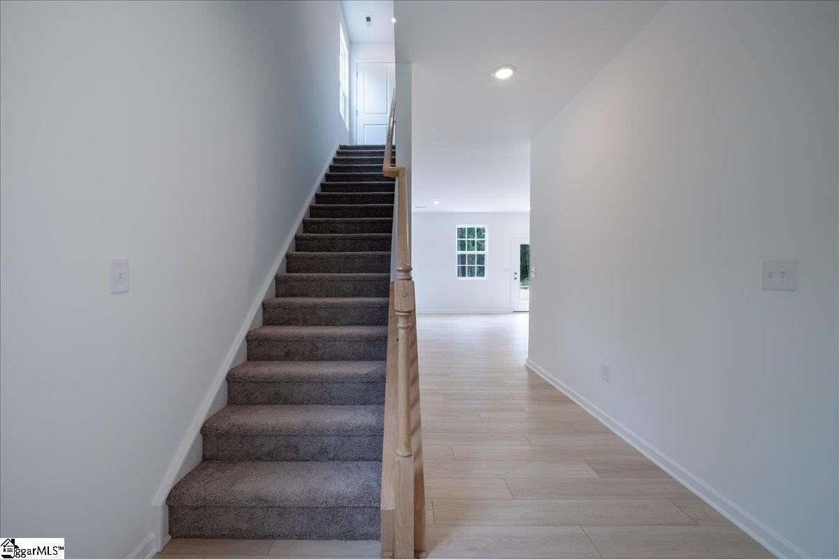 124 Selton Pl - Photo 3 of 25