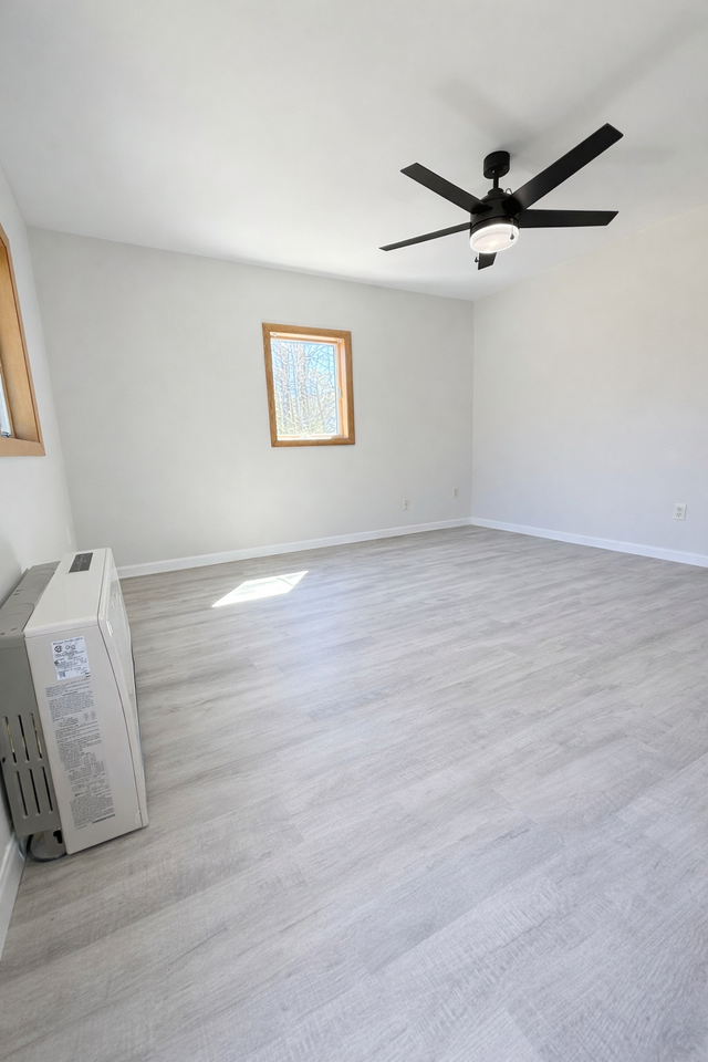 196 Violet Lane - Photo 2 of 8