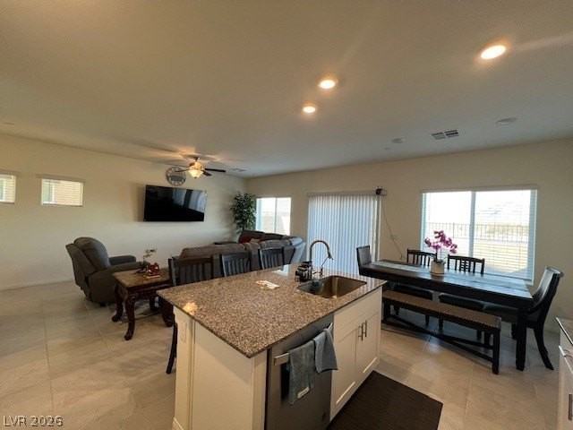 380 Larksong Ave - Photo 4 of 28