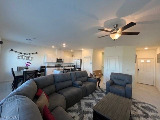 380 Larksong Ave - Photo 6 of 28