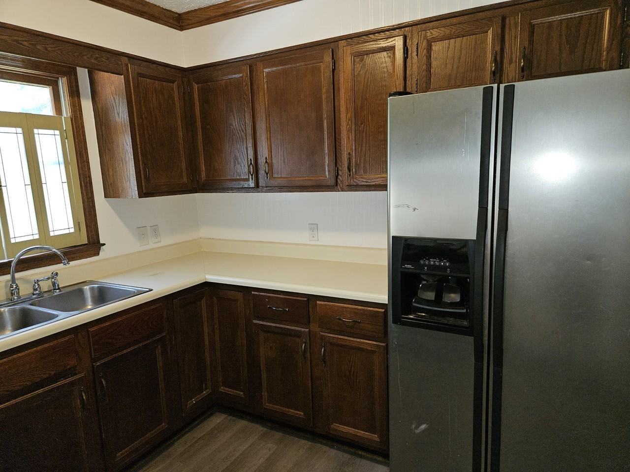 1617 Hennessy Pl #1 - Photo 6 of 25