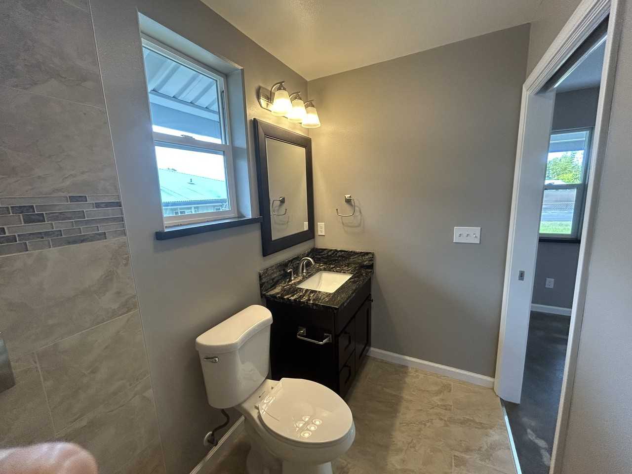 16-2106 Silversword Dr #1 - Photo 3 of 10