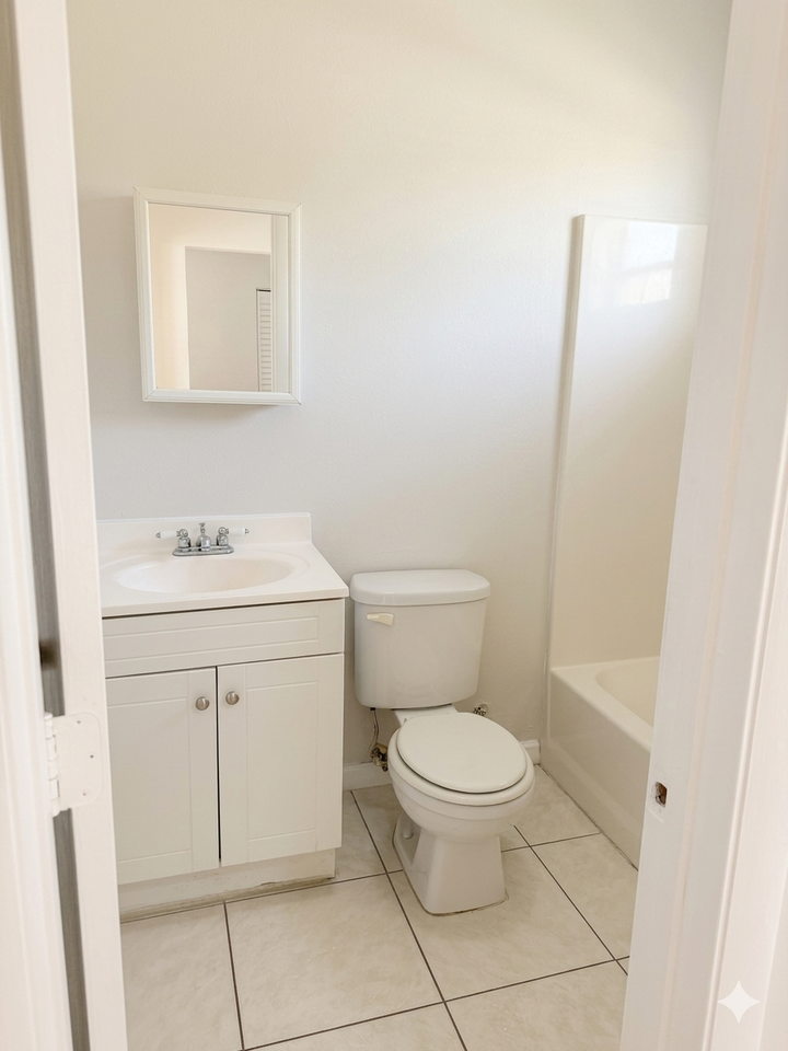 576 Northeast 63rd Street - Photo 4 of 5