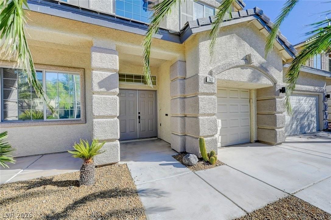 742 Sandy Hook Ter - Photo 4 of 50