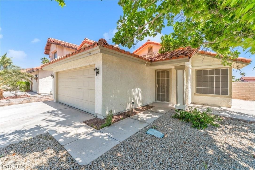 4744 Denwood Dr - Photo 2 of 21