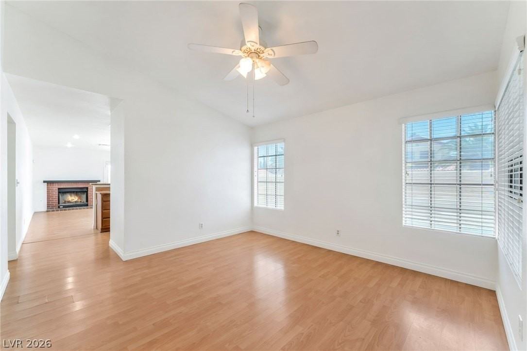 4744 Denwood Dr - Photo 4 of 21