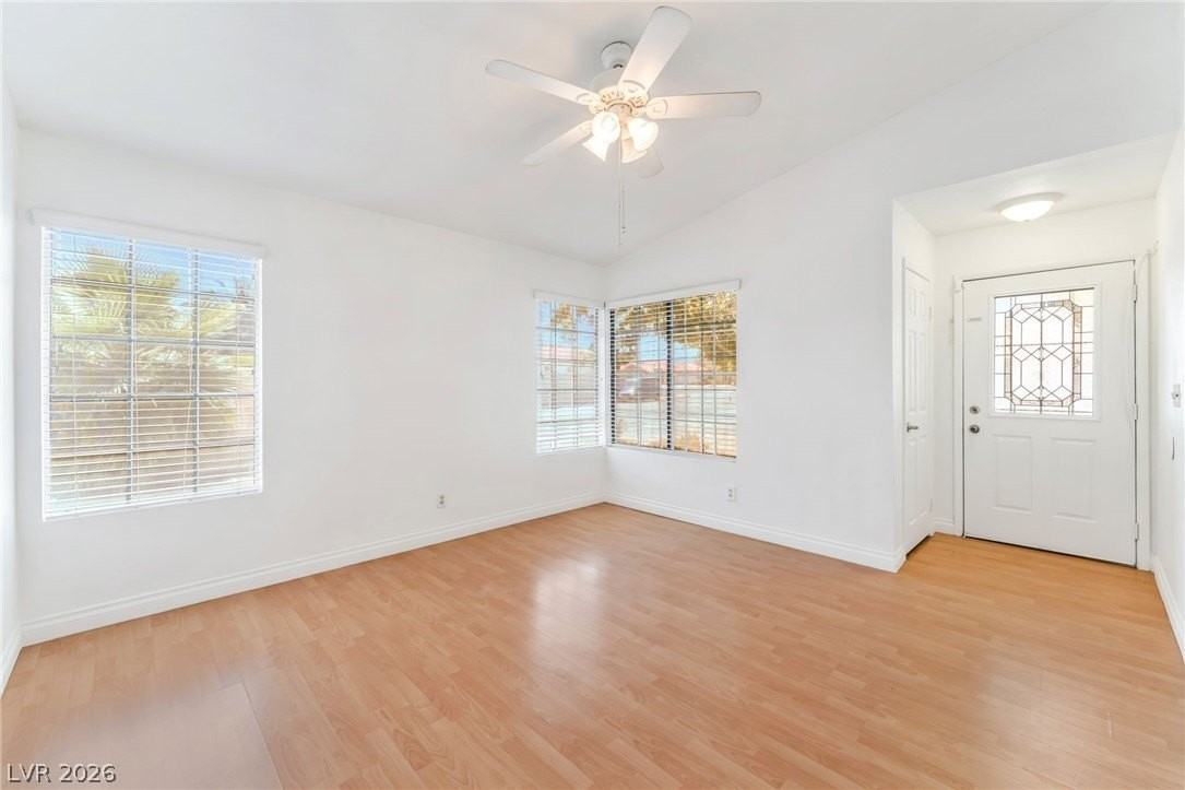 4744 Denwood Dr - Photo 5 of 21