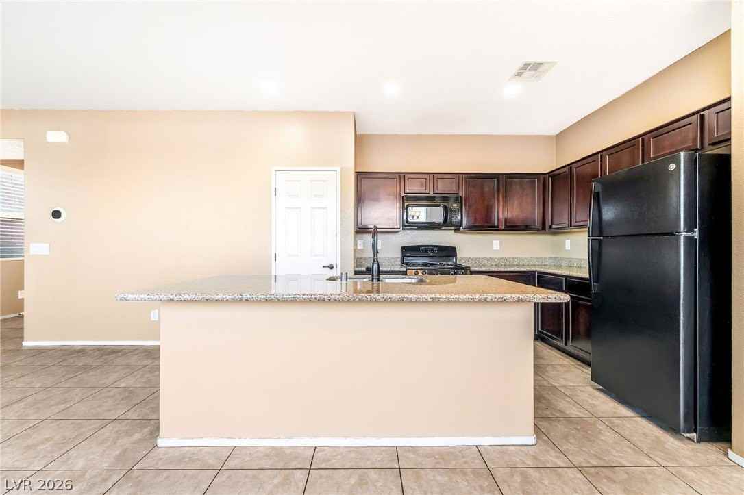 6183 Yankee Spring St - Photo 6 of 20